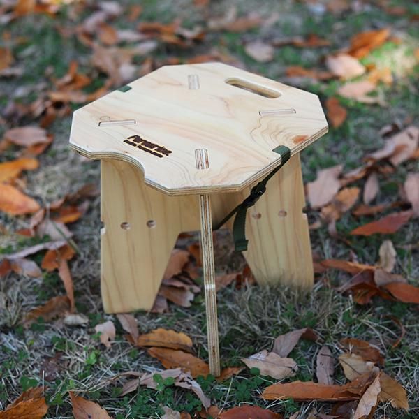 Peregrine Furniture Rabbit Stand