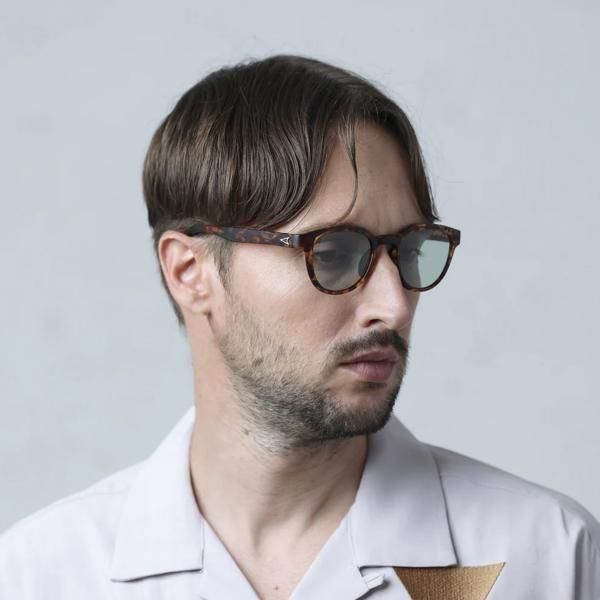 TYMER  ELIOT  Tortoise/Light Green