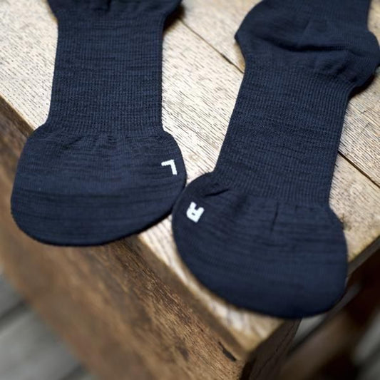 YUBI SOCKS  Natural Shape Crew Axio Wool