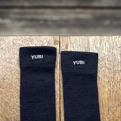 YUBI SOCKS  Natural Shape Crew Axio Wool