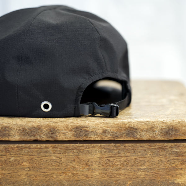 halo commodity Crevice Cap Black