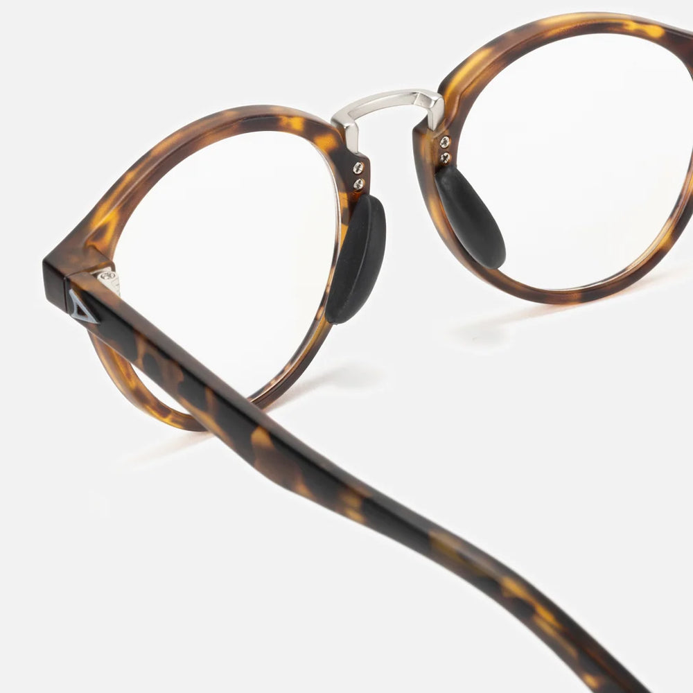 TYMER OLIVER Matt Tortoise/Reading Clear (Single)