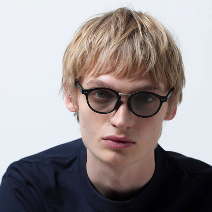TYMER OLIVER Matte Black / Photochromic Grey Polarized