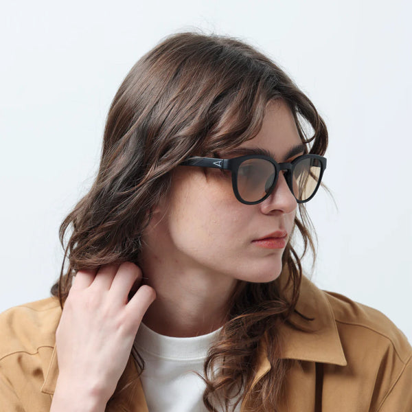 TYMER ELIOT Matte Black / Photochromic Brown